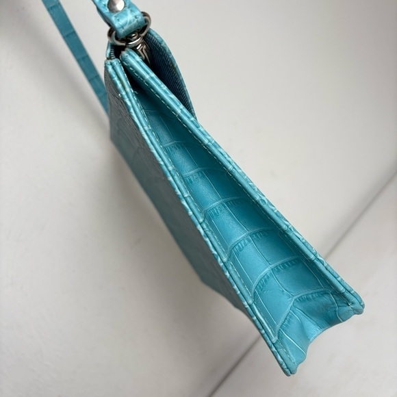 LAT for Bluefly Cerulean Croc Embossed Genuine Leather Convertible Clutch Purse - Picture 10 of 13